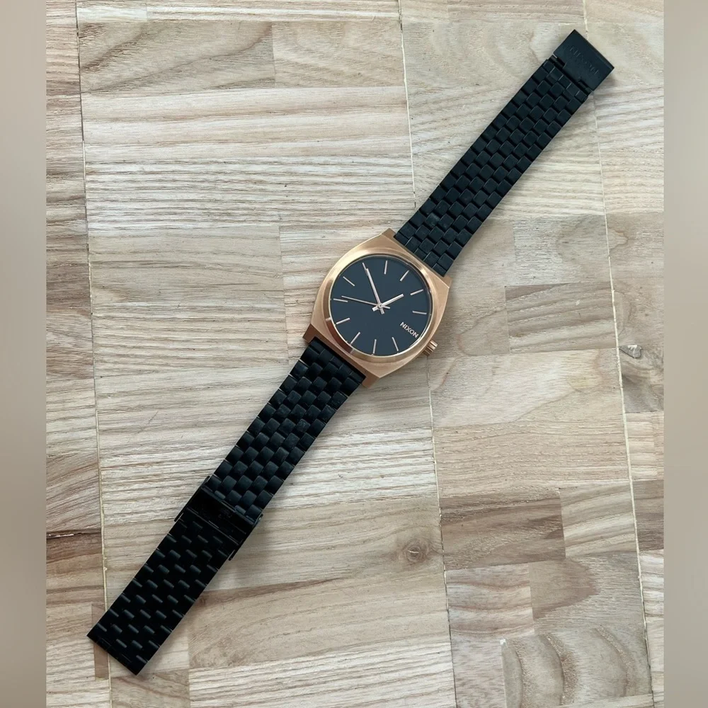 Nixon Minimal Time Traveler Black and Rose Gold Watch Adjustable Black Bracelet